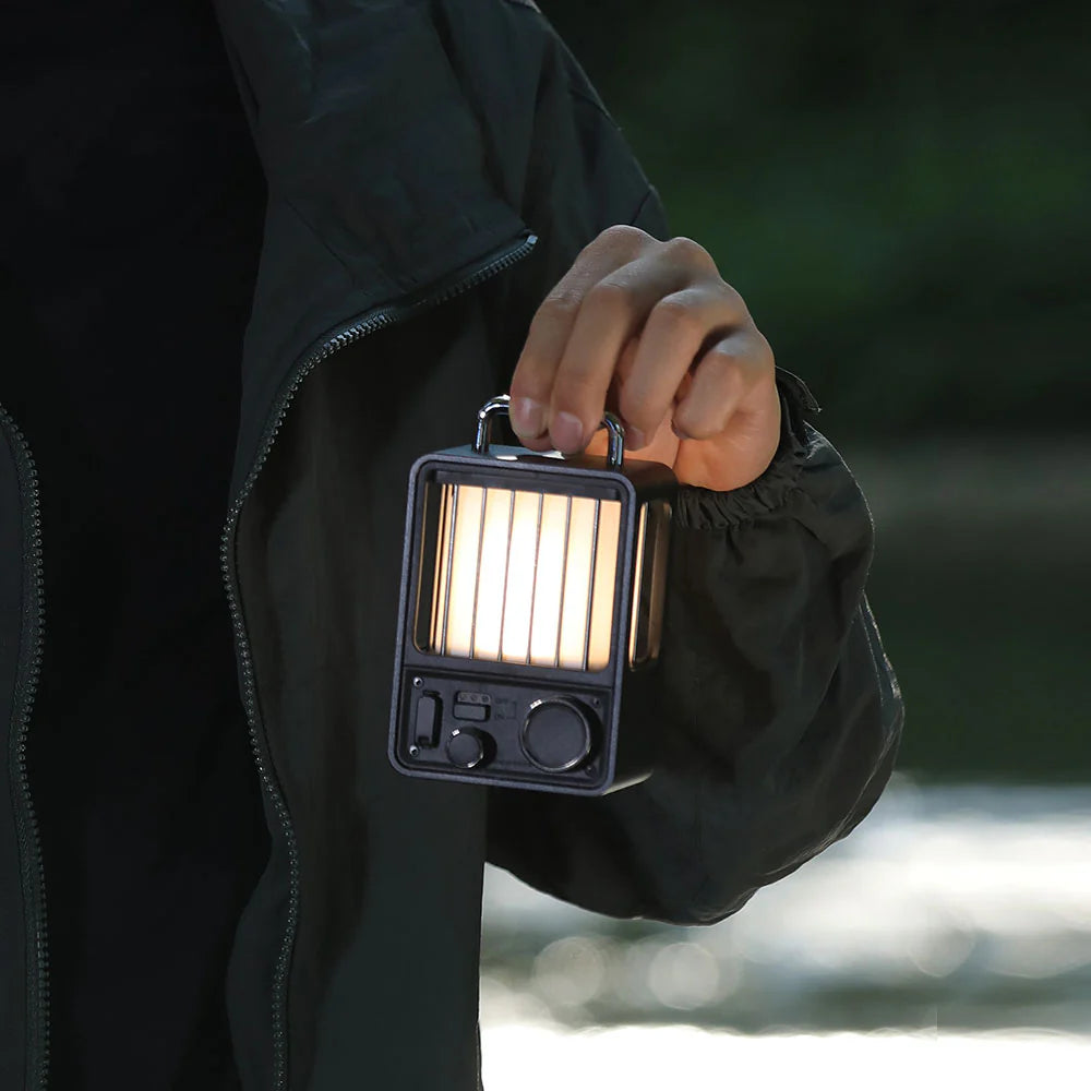 VILLA LANTERN - Vintage LED Rechargeable Camp Lantern